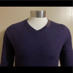 Robert Graham Sweater size Large